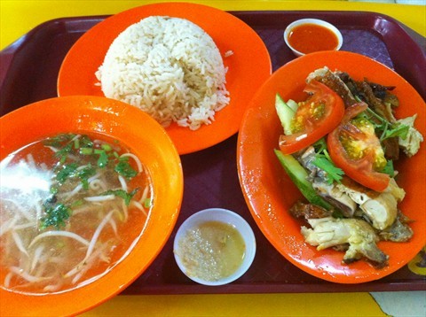 Hainanese Chicken Rice & Curry Chicken Noodles  大坡